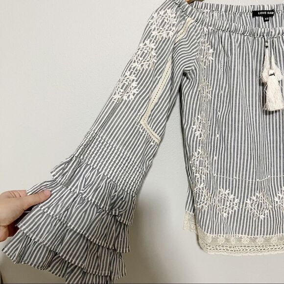 Love Sam Off the shoulder ruffle stripe top Sz XS - Picture 6 of 8